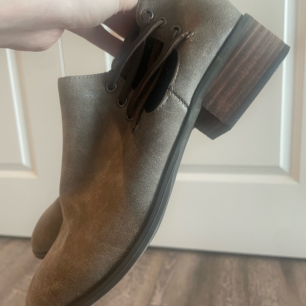 Madeline Brown Leather Lace-Up Boots Size 7 1/2